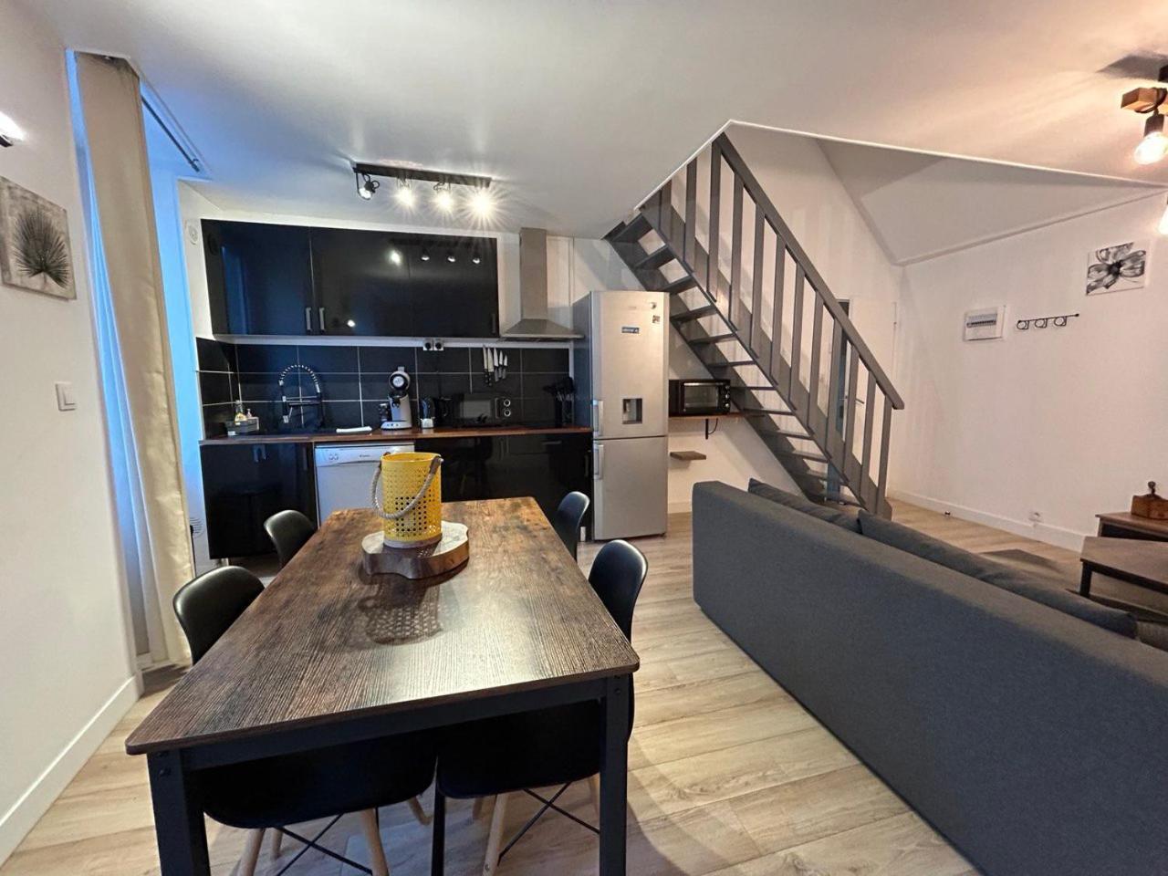 Appartamento La Casa Tres - Cosy In The Very Centre Port Cherbourg-en-Cotentin Esterno foto